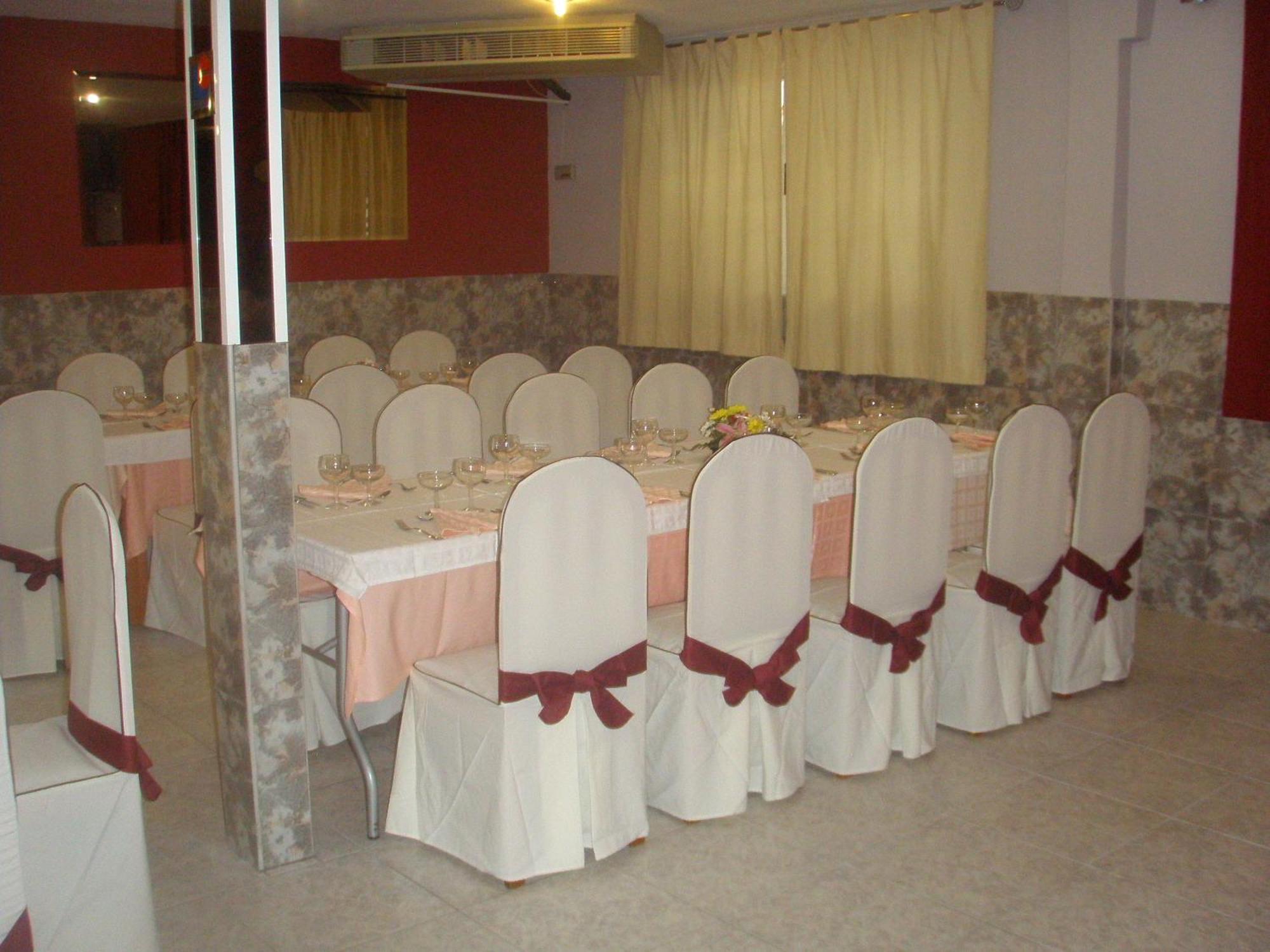 Hostal Mays Numancia de la Sagra Buitenkant foto